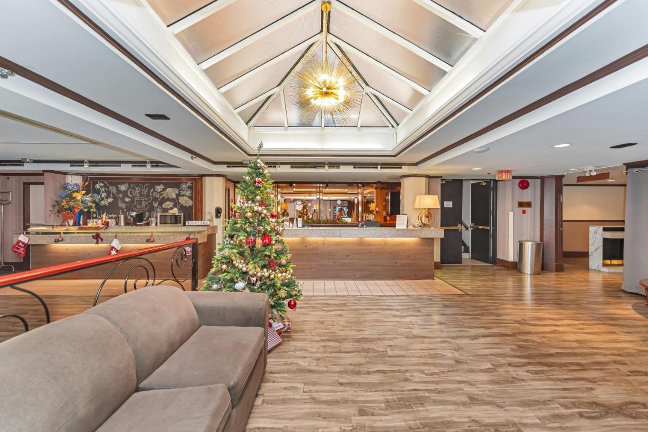 The Bedford Regency Hotel Вікторія Екстер'єр фото